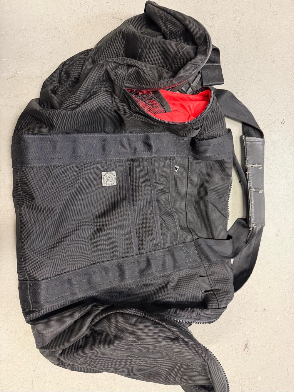 Black Men’s Jacket with Red Lining - Lululemon